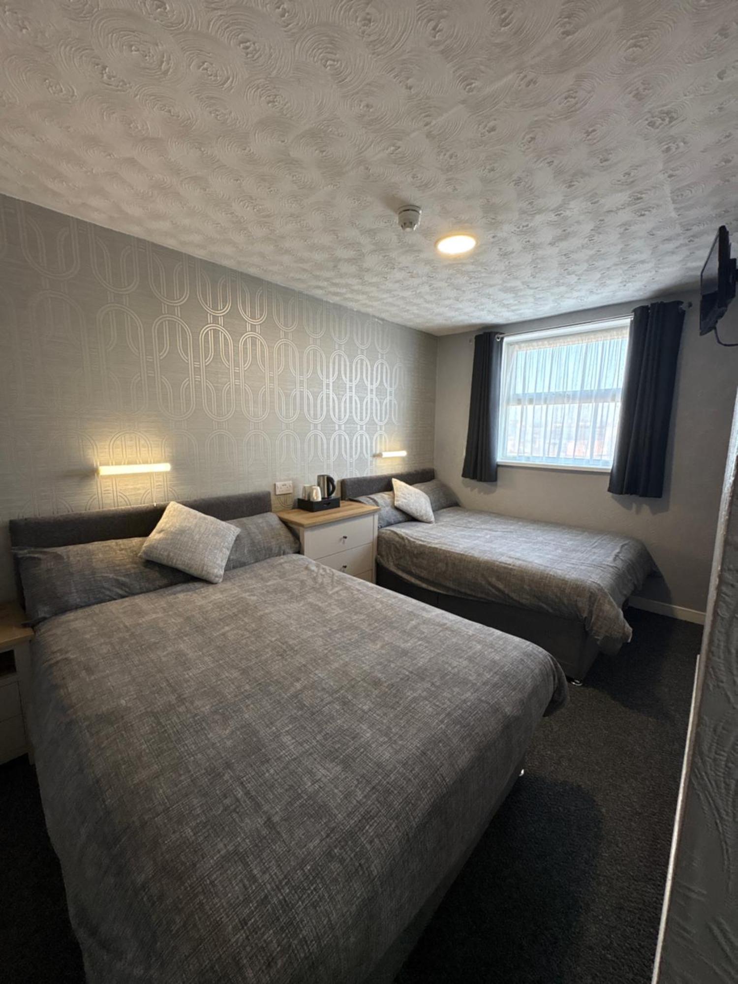 Clifton Private Hotel ブラックプール エクステリア 写真