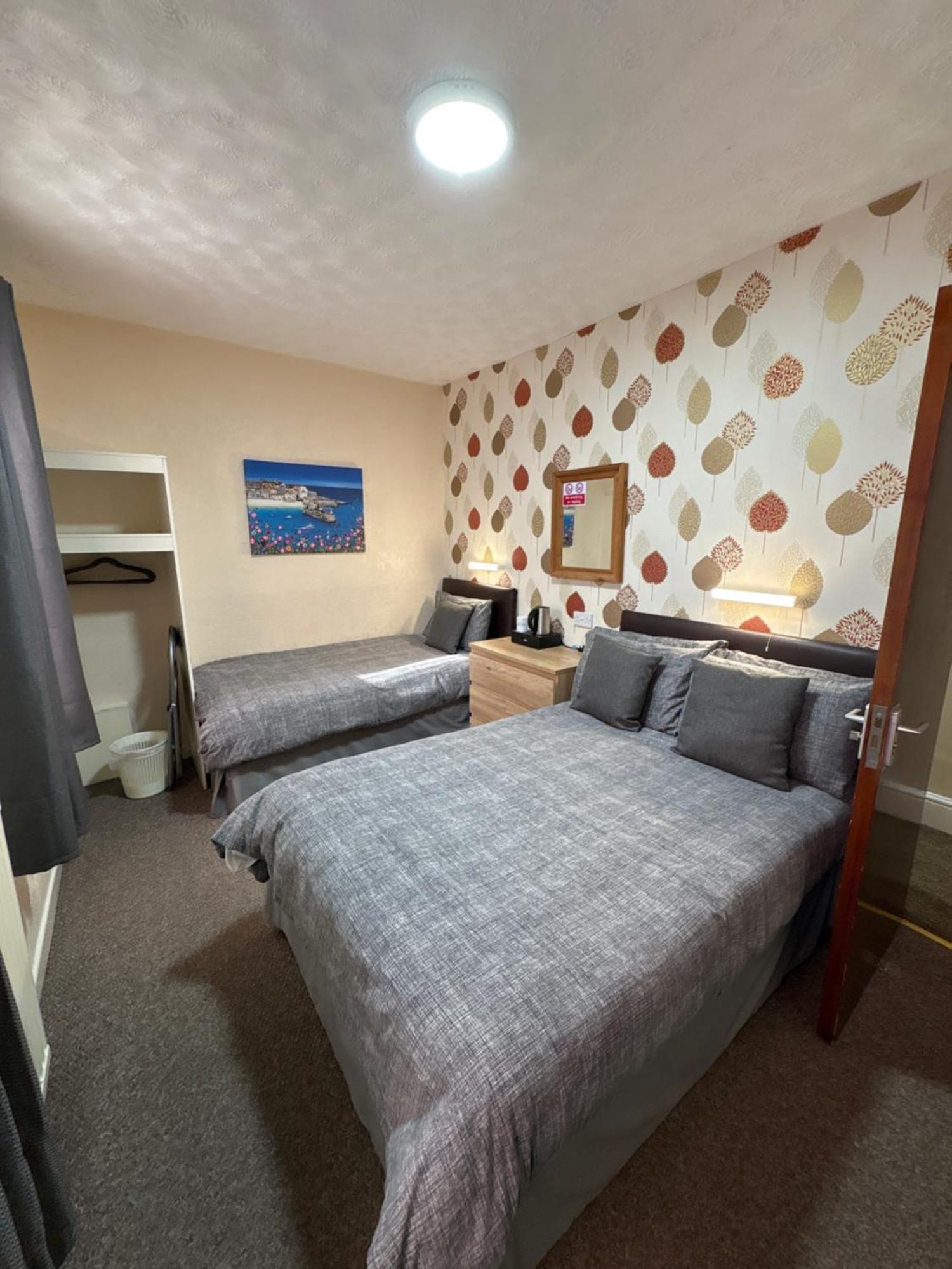 Clifton Private Hotel ブラックプール エクステリア 写真
